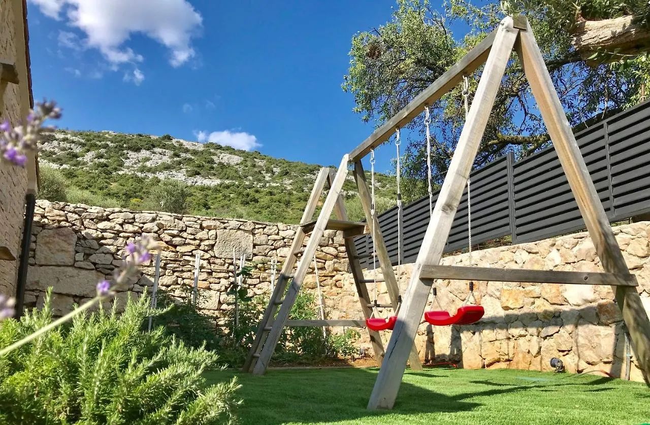 Villa Dule Pakostane
