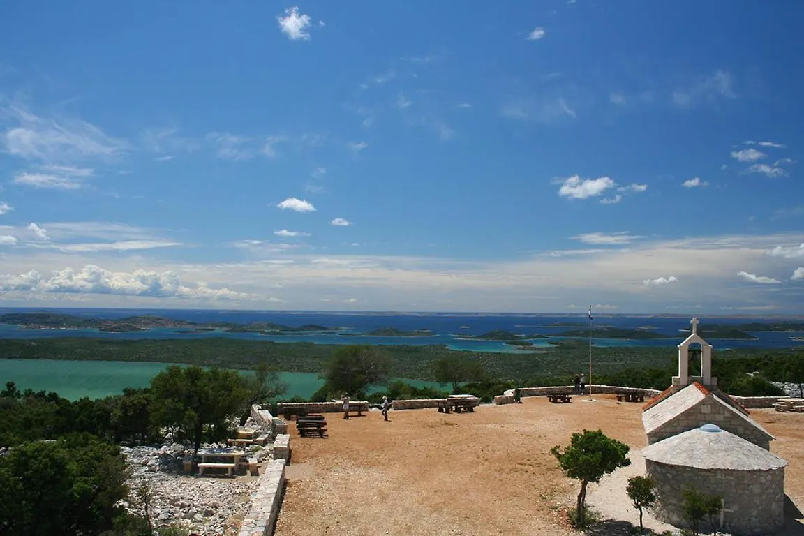 Villa Dule Pakostane